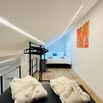 Nyaraló Kunstgalerie-haus! Nahe Tpk, Kit, Dfs Und Enbw *