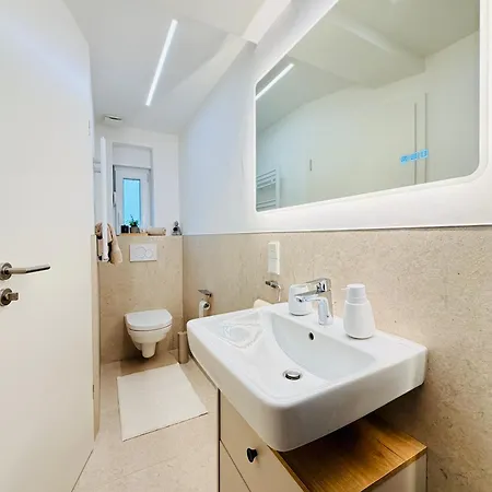 Kunstgalerie-haus! Nahe Tpk, Kit, Dfs Und Enbw Ferienhaus Karlsruhe