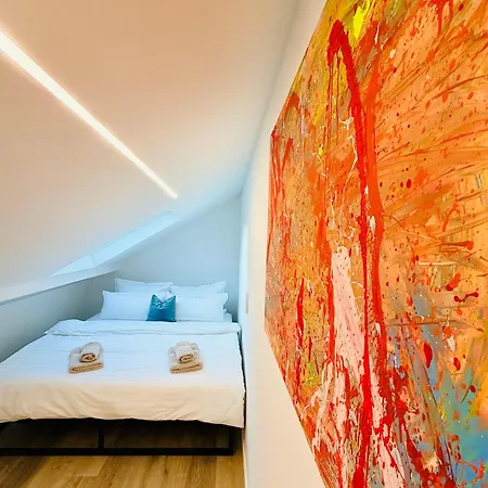 Kunstgalerie-haus! Nahe Tpk, Kit, Dfs Und Enbw Hébergement de vacances