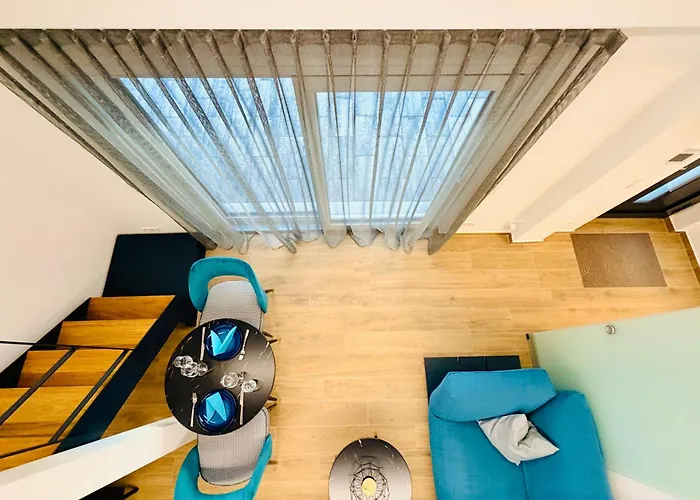 Kunstgalerie-haus! Nahe Tpk, Kit, Dfs Und Enbw Vakantiehuis *