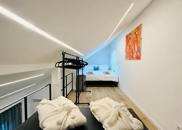 Vakantiehuis Kunstgalerie-haus! Nahe Tpk, Kit, Dfs Und Enbw *